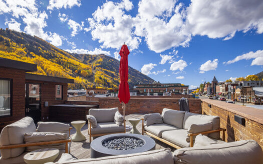 E 126 Colorado Avenue 126R