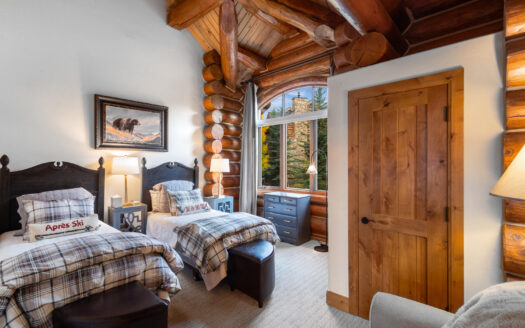 203 Ridgeline Drive 203