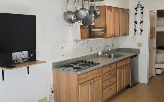 W 651 Pacific Avenue 315B