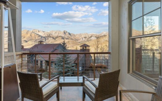 136 San Joaquin Road B203