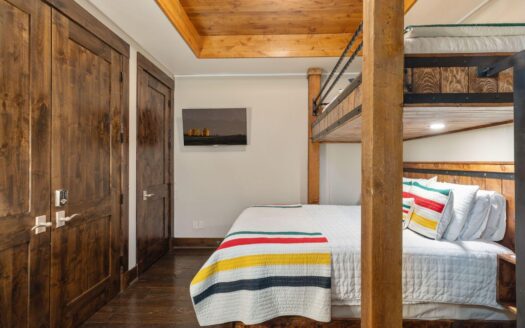 136 San Joaquin Road B203