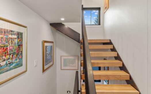 E 627 Colorado Avenue