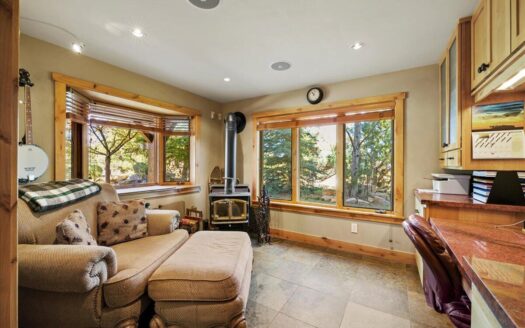 2190 Ponderosa Drive