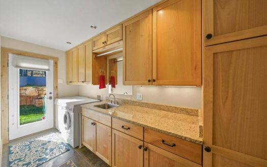 2190 Ponderosa Drive