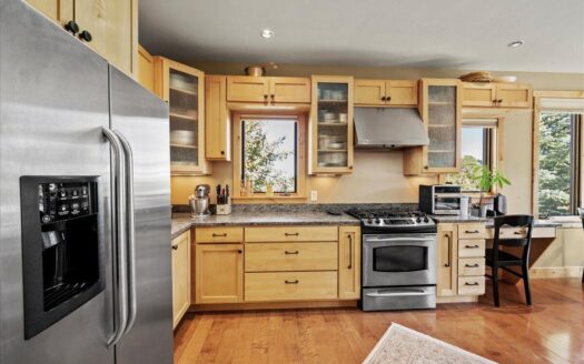 2190 Ponderosa Drive