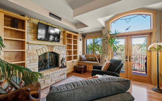 2190 Ponderosa Drive