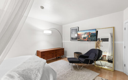 W 791 Pacific Avenue 4H